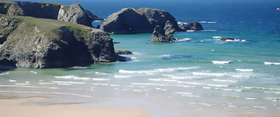Waves Surf School - Surf Lessons Porthcothan